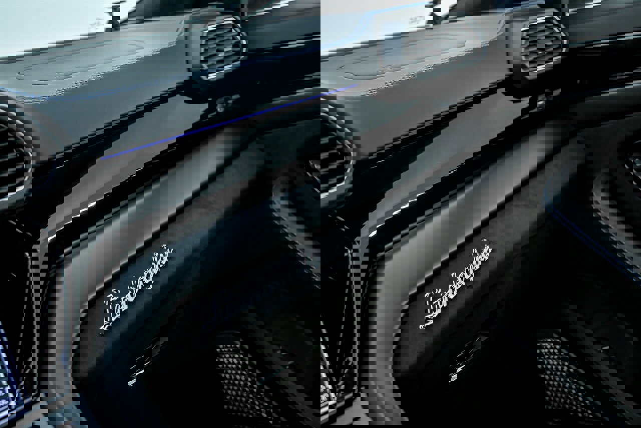 Used 2022 Lamborghini Urus image 37