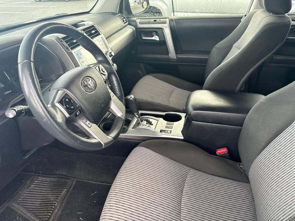 Used 2022 Toyota 4Runner SR5 RWD image 3