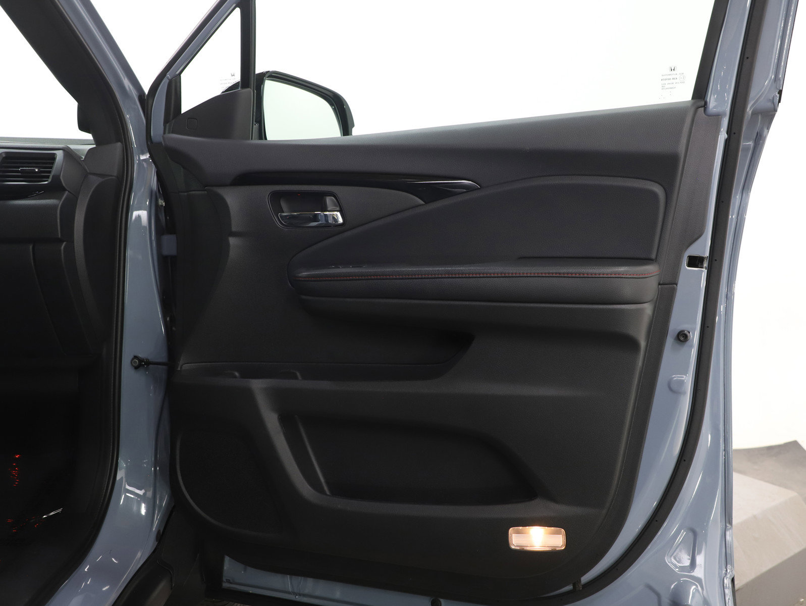 Used 2023 Honda Ridgeline Black Edition image 9