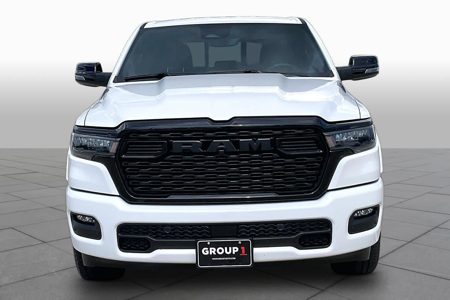 Used 2025 RAM 1500 Big Horn w/ Night Edition AWD/4WD image 4