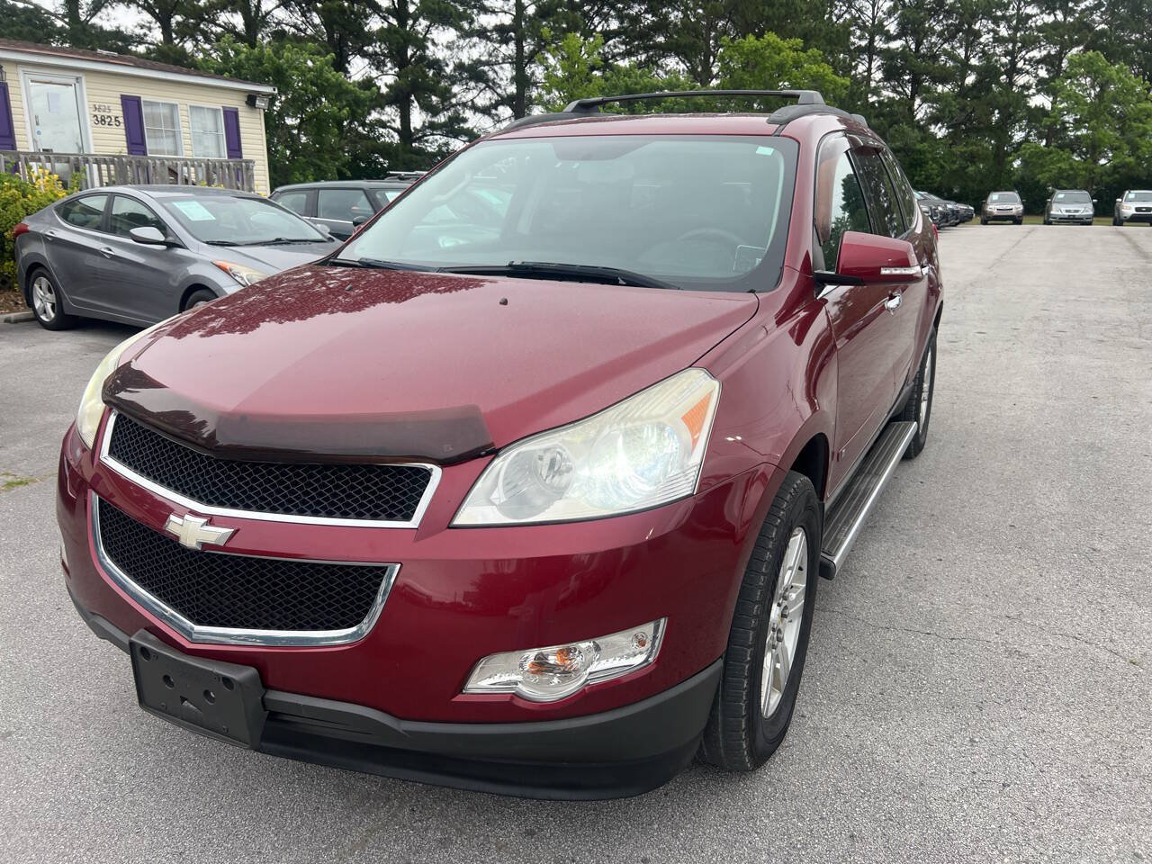 Used 2010 Chevrolet Traverse LT AWD/4WD image 2