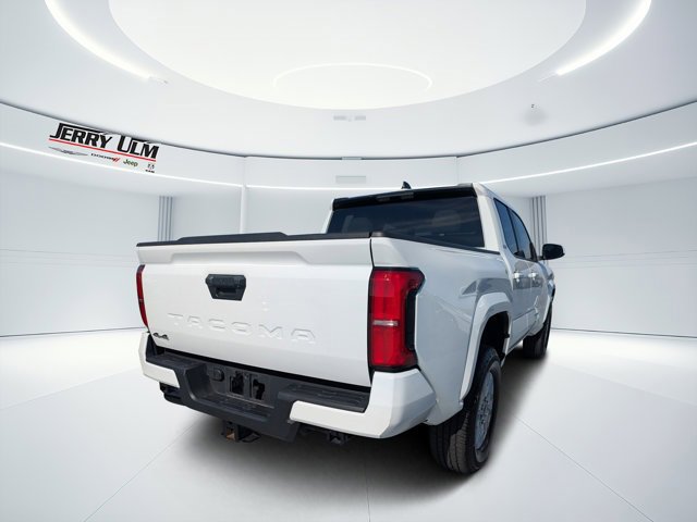 Used 2024 Toyota Tacoma SR5 image 3