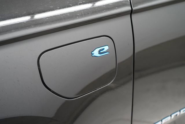 Used 2022 Jeep Grand Cherokee Limited 4xe image 84