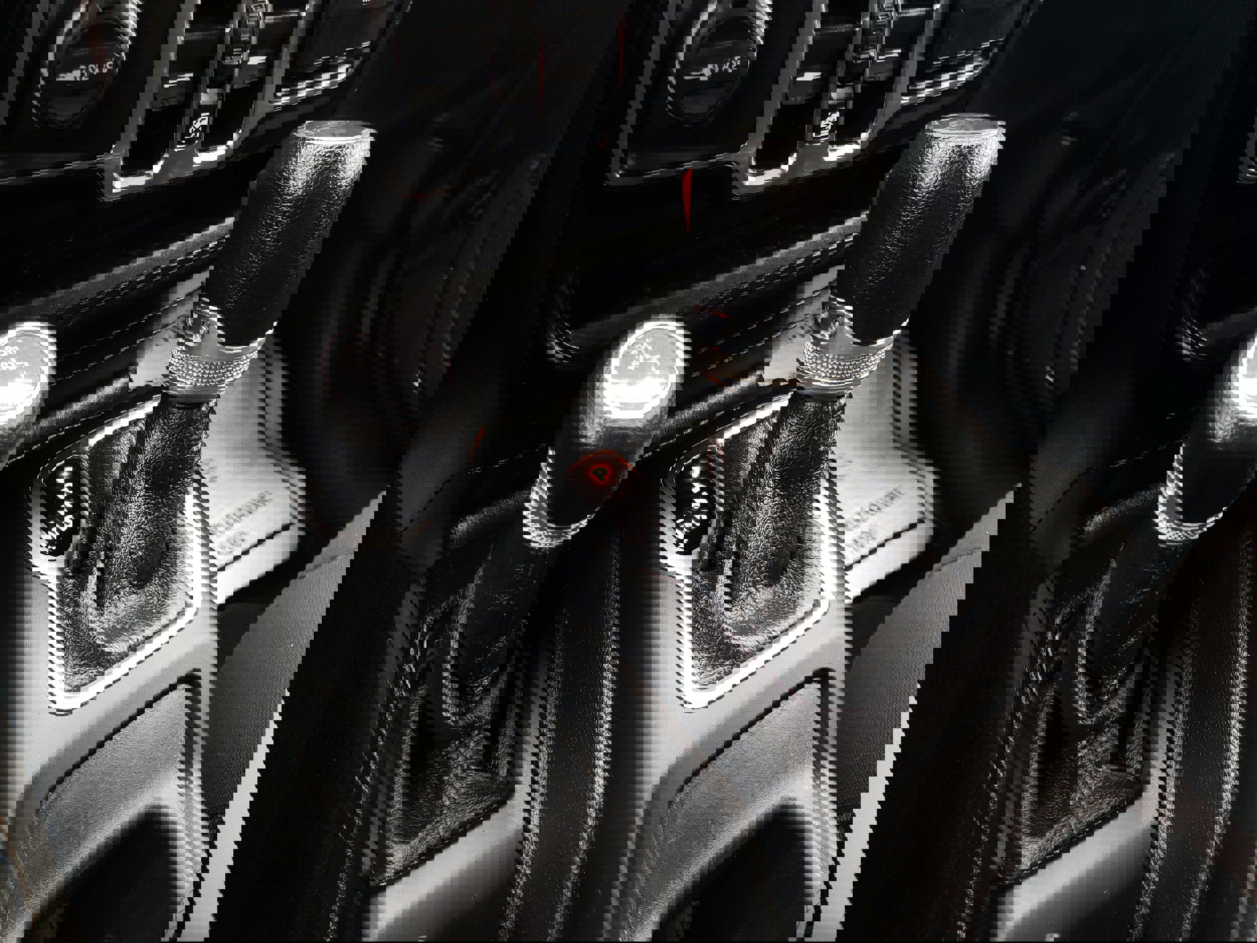 Used 2021 Jeep Gladiator Sport image 30