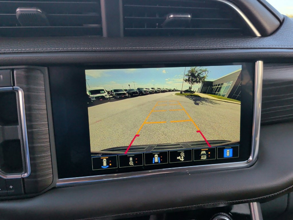 Used 2022 GMC Yukon Denali AWD/4WD image 27