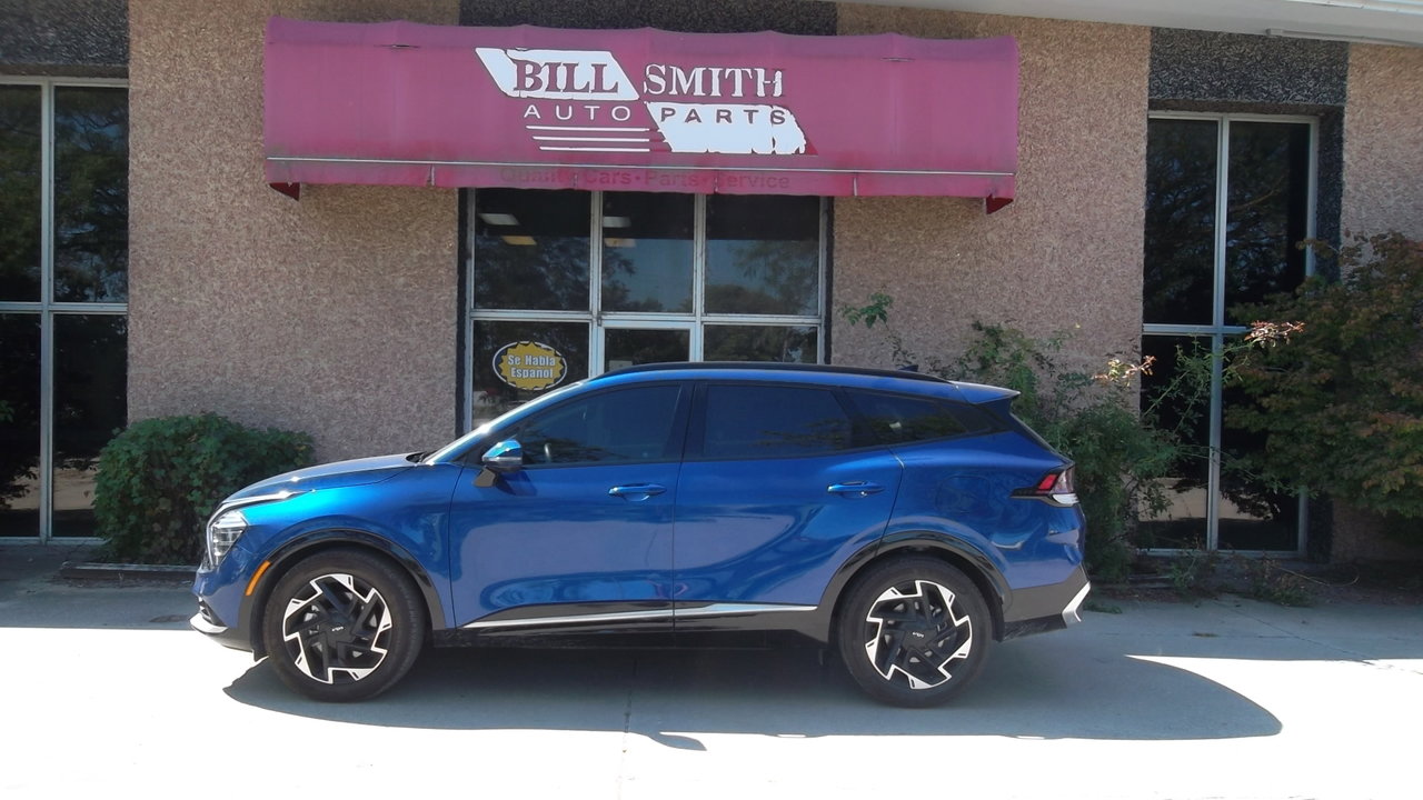 Used 2024 Kia Sportage SX FWD image 2
