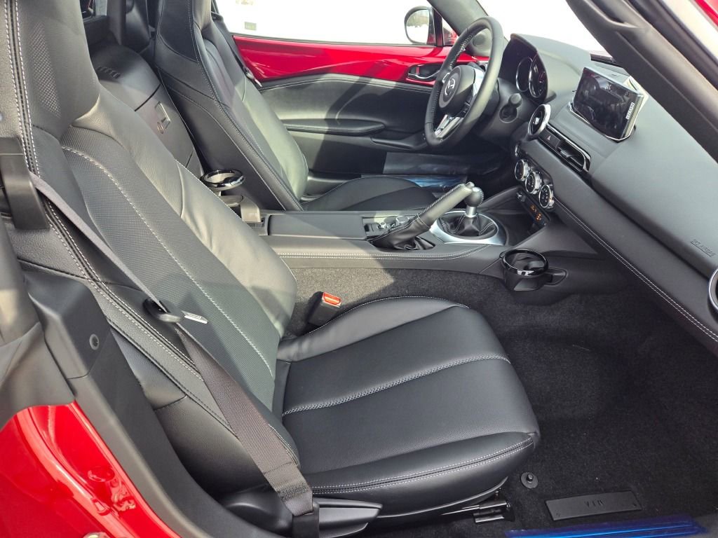 New 2025 MAZDA MX-5 Miata RF Grand Touring w/ Appearance Package image 4