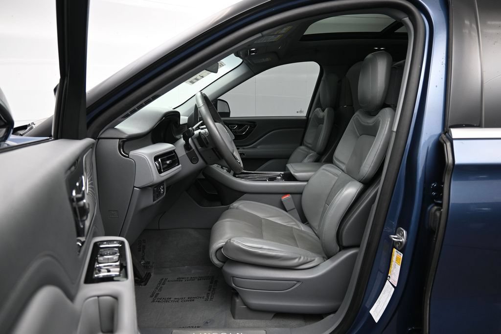 Used 2020 Lincoln Aviator Reserve w/ Equipment Group 201A AWD/4WD image 22