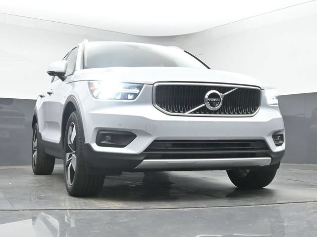 Used 2022 Volvo XC40 T4 Momentum FWD image 35