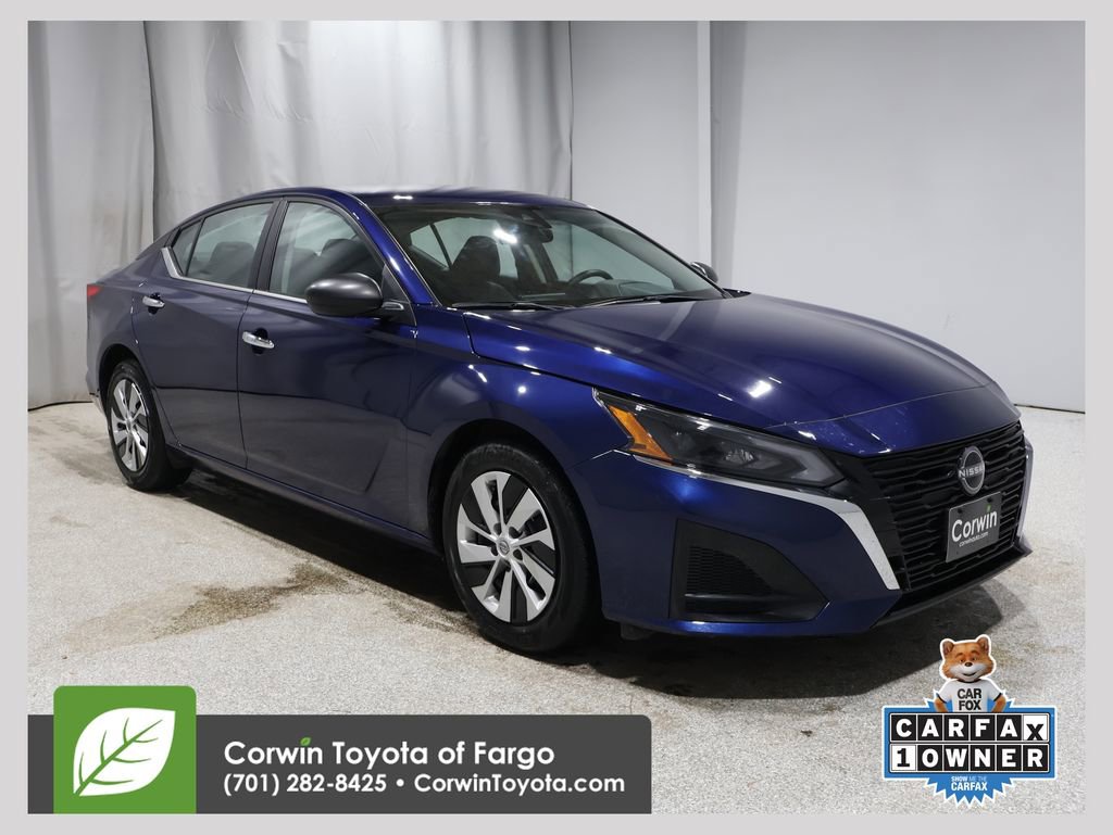 Used 2024 Nissan Altima 2.5 S image 1