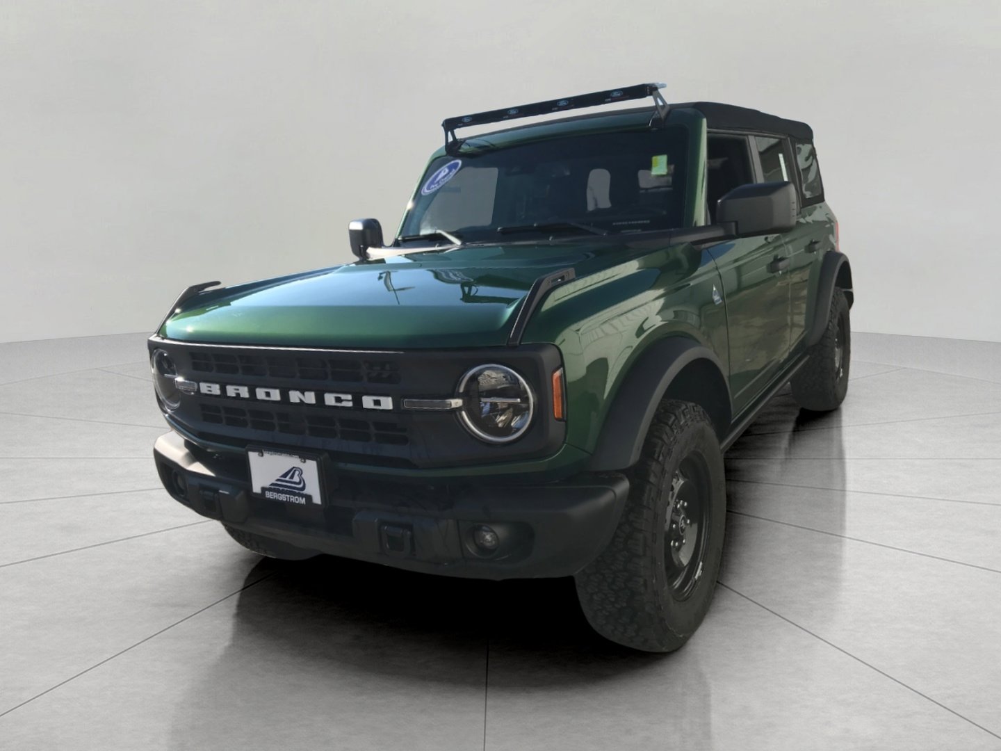Used 2023 Ford Bronco Black Diamond image 11