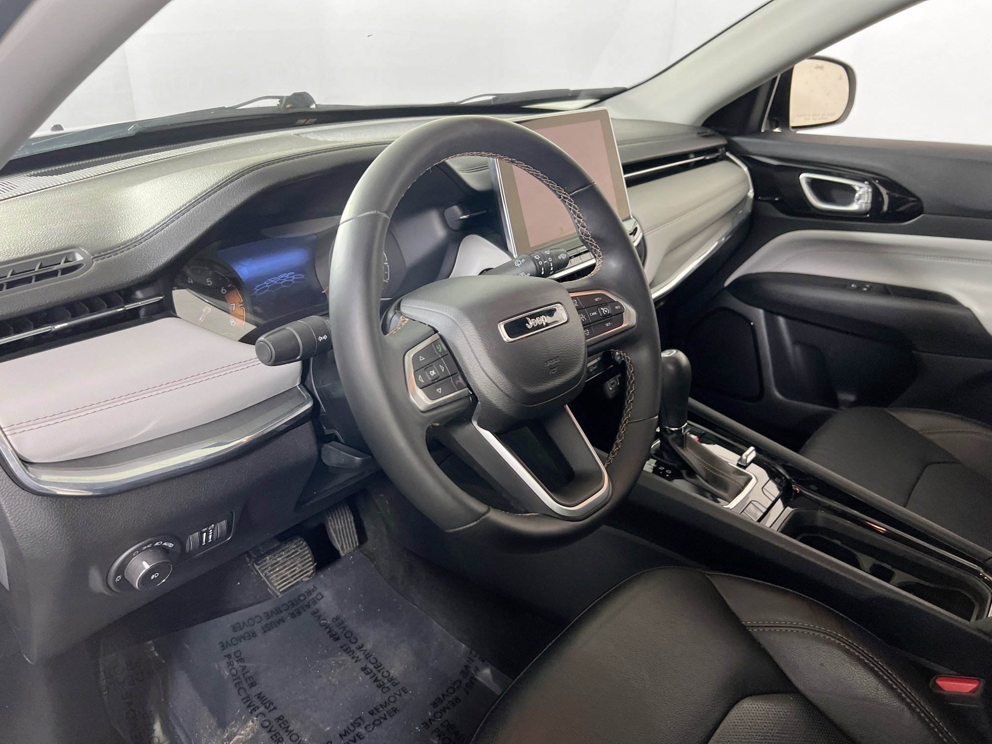 Used 2022 Jeep Compass Limited AWD/4WD image 9