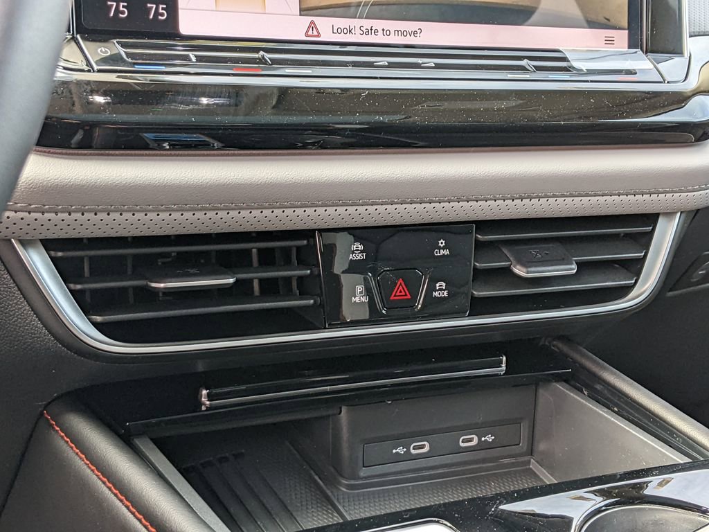 New 2026 Volkswagen Atlas Peak Edition image 18