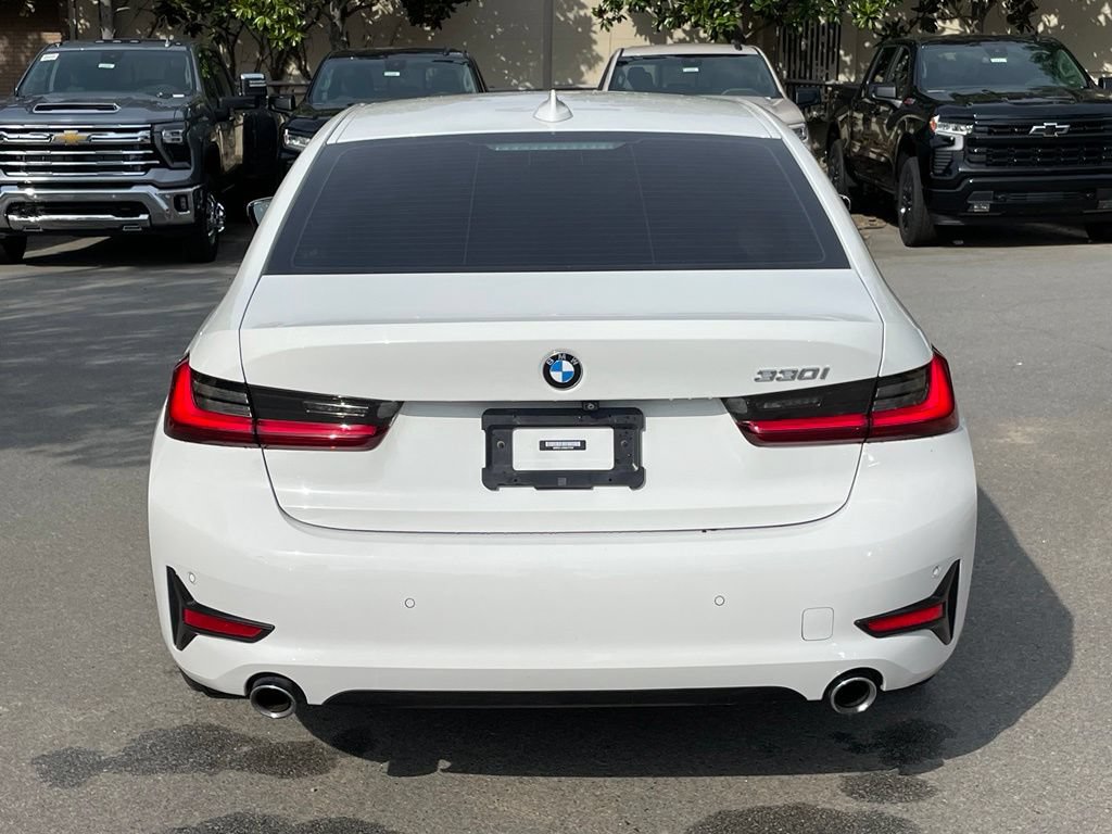 Used 2022 BMW 330i Sedan w/ Driving Assistance Package RWD image 6