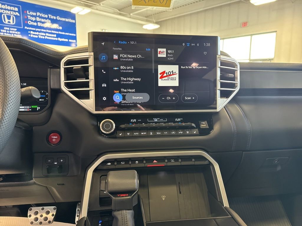 Used 2025 Toyota Sequoia Platinum w/ TRD Off-Road Package AWD/4WD image 16