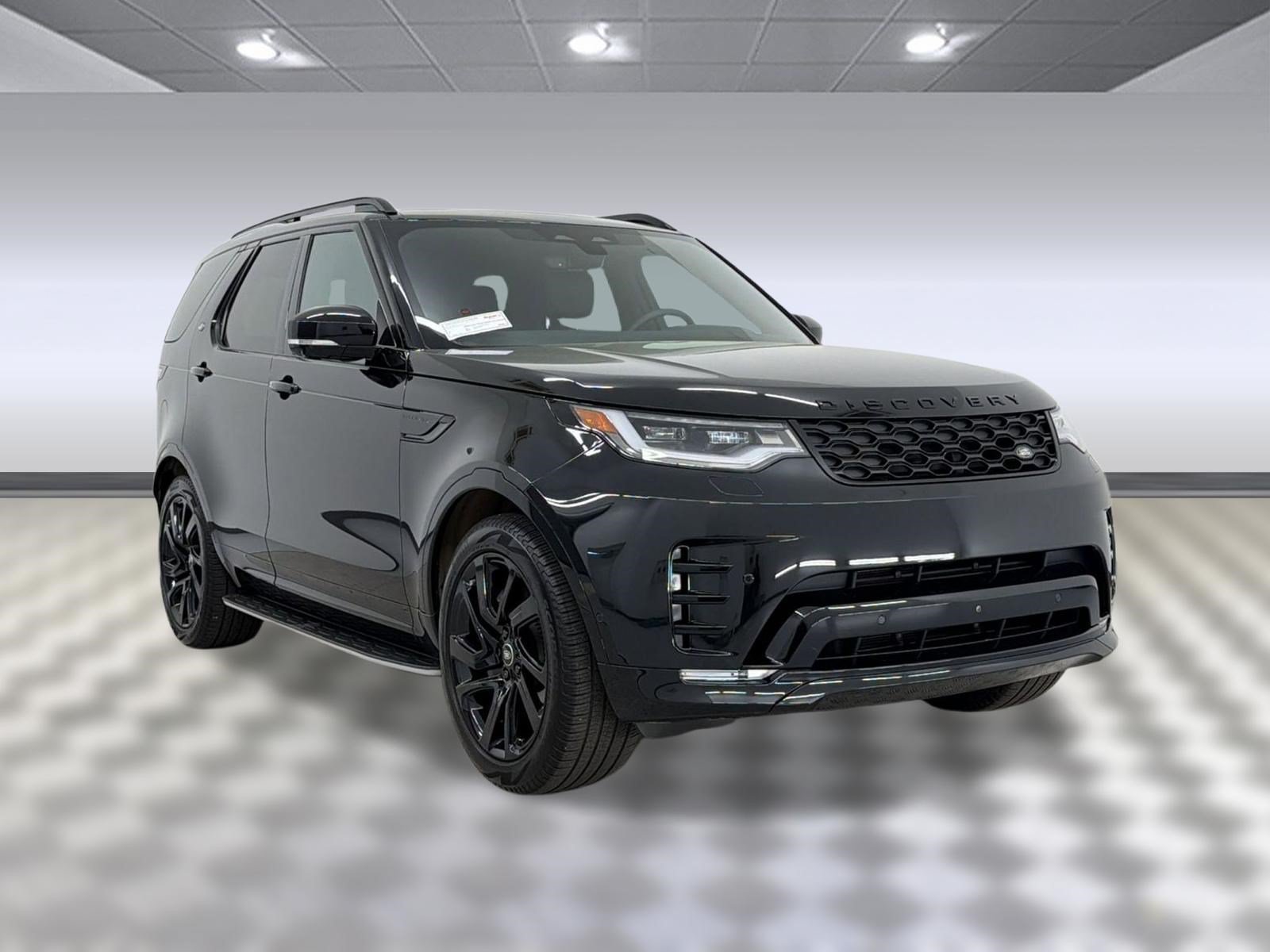 Certified 2025 Land Rover Discovery Dynamic SE AWD/4WD image 7