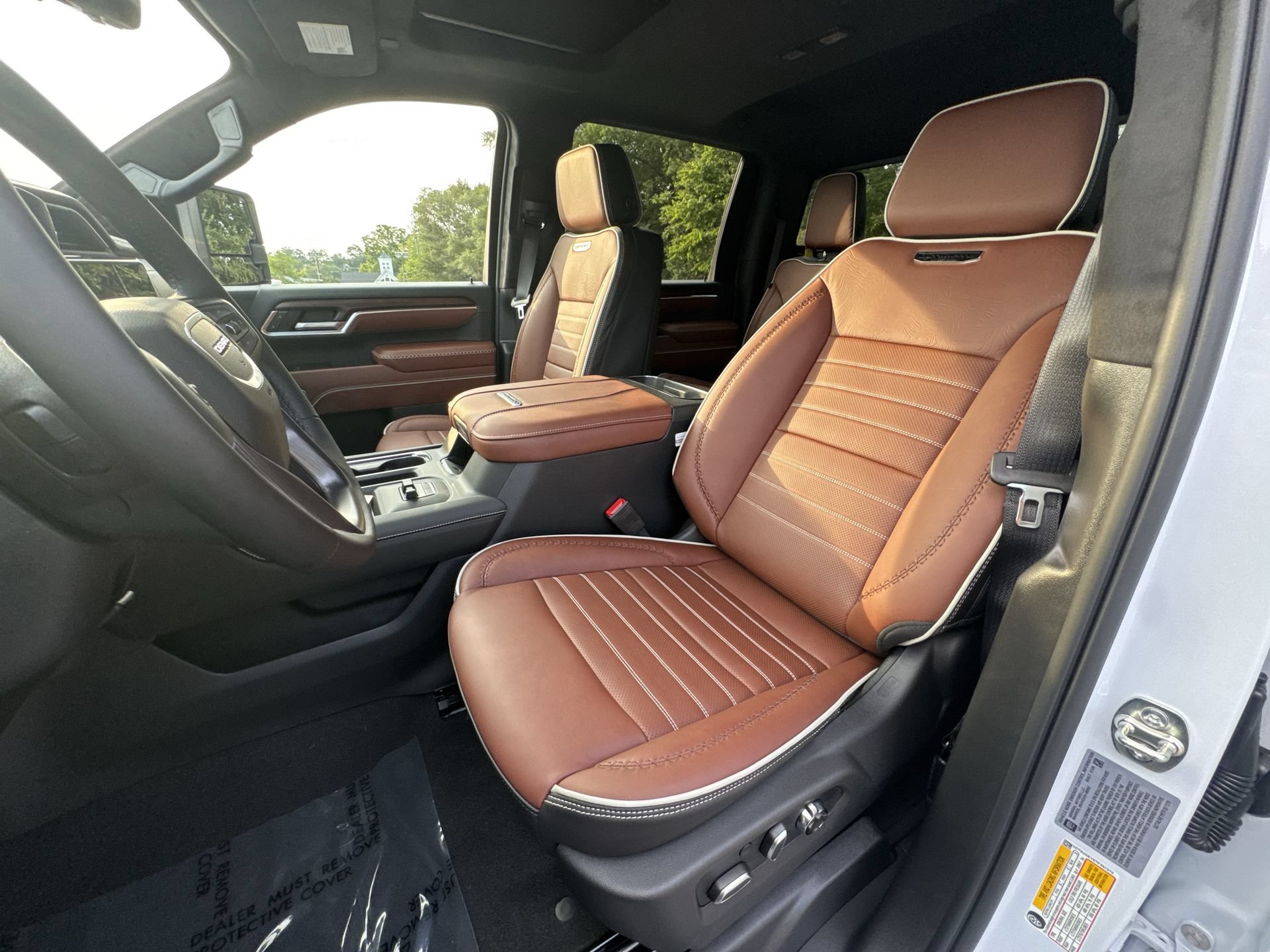 New 2026 GMC Sierra 2500 Denali Ultimate AWD/4WD image 13