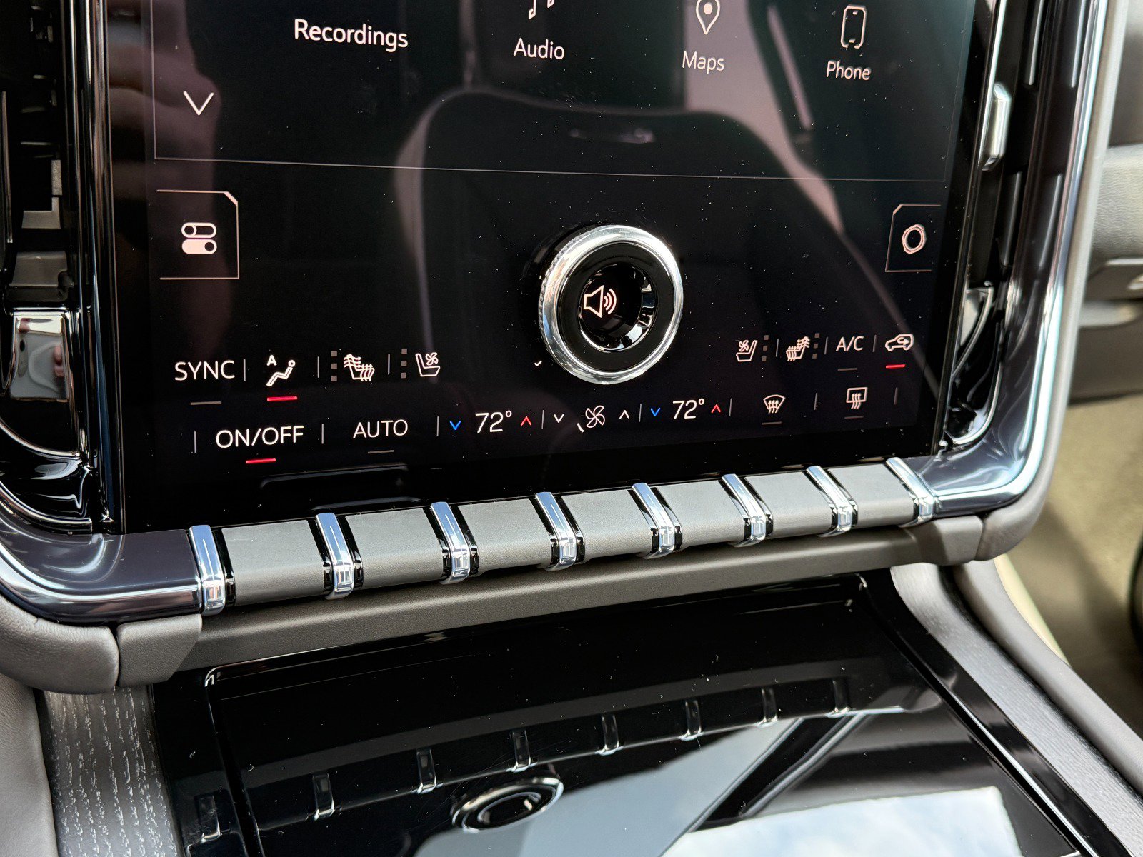 New 2026 GMC Yukon XL AT4 Ultimate w/ LPO, Floor Liner Package image 41