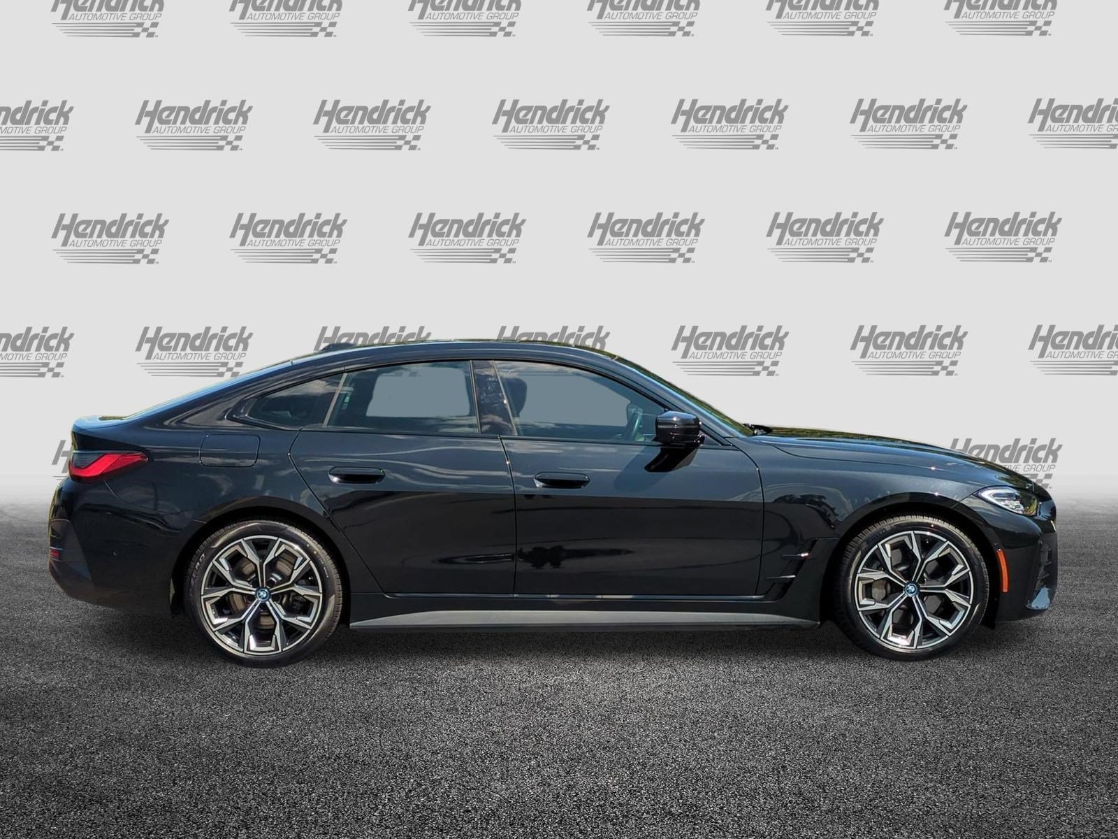 Used 2023 BMW i4 eDrive40 w/ M Sport Package RWD image 11