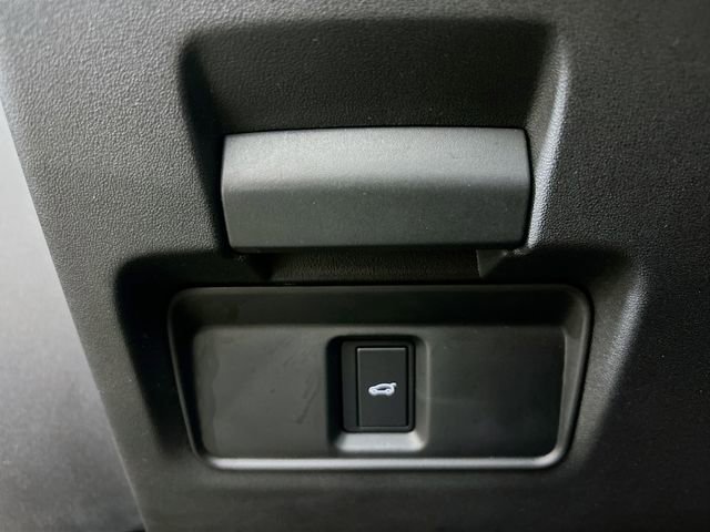 Used 2026 Land Rover Range Rover Evoque Dynamic SE image 32