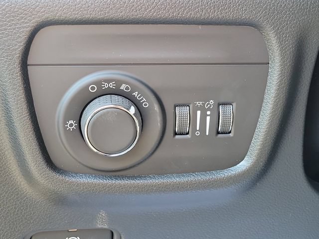 New 2026 Jeep Grand Cherokee Altitude AWD/4WD image 13