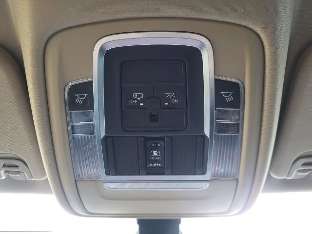 Used 2019 RAM 1500 Laramie image 30