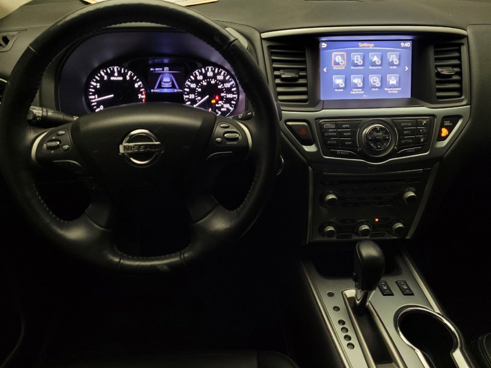 Used 2019 Nissan Pathfinder SL AWD/4WD image 22