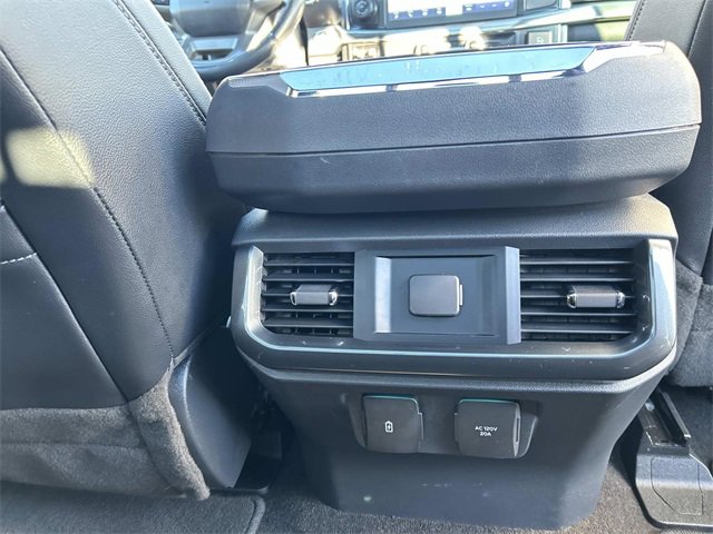 Used 2022 Ford F150 Lariat image 16