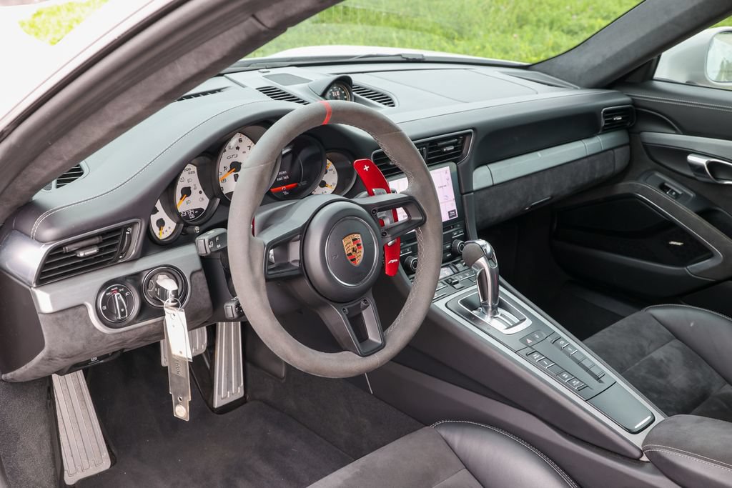 Certified 2018 Porsche 911 GT3 RWD image 4