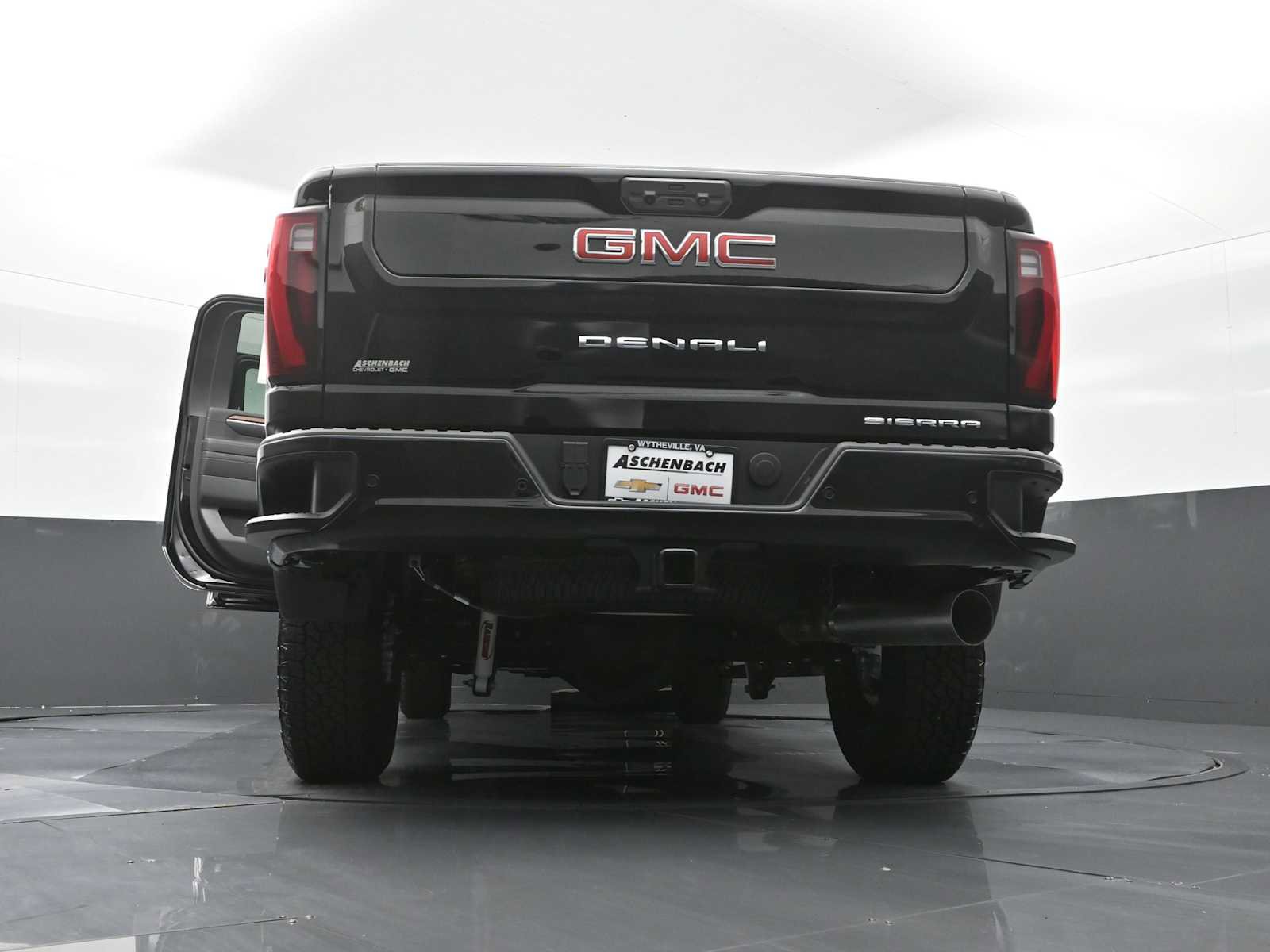 New 2025 GMC Sierra 2500 Denali w/ Technology Package image 30