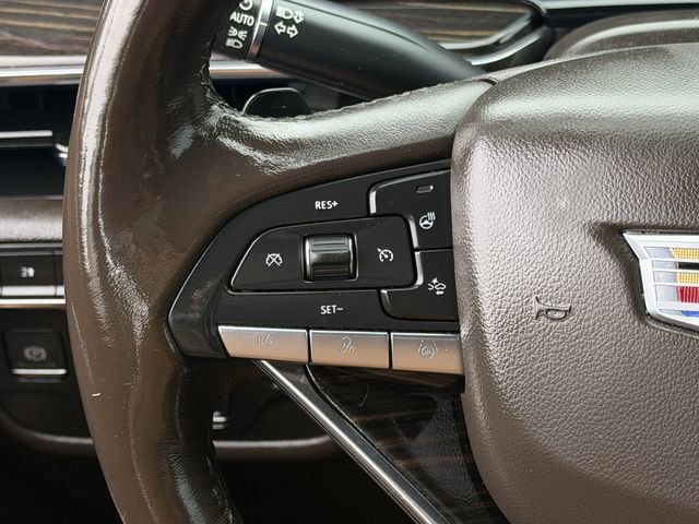 Used 2022 Cadillac Escalade Premium Luxury w/ Performance Package AWD/4WD image 15