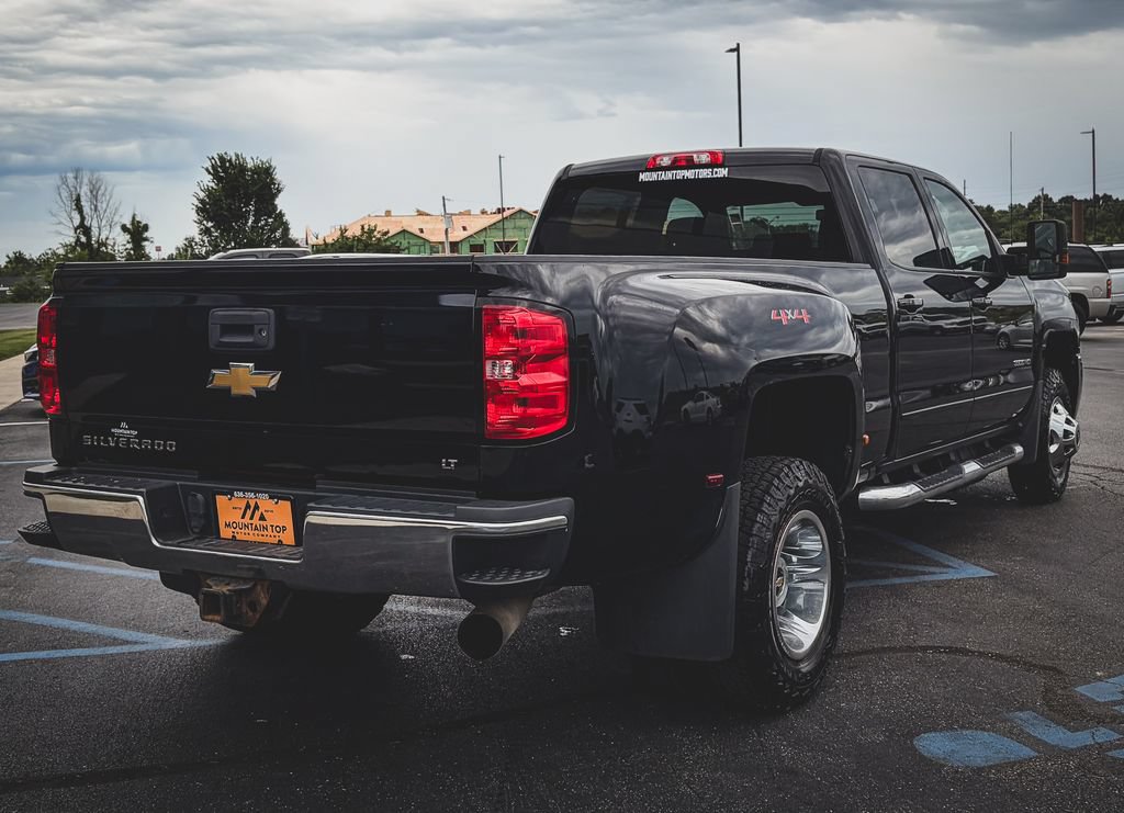 Used 2018 Chevrolet Silverado 3500 LT w/ LT Convenience Package AWD/4WD image 39