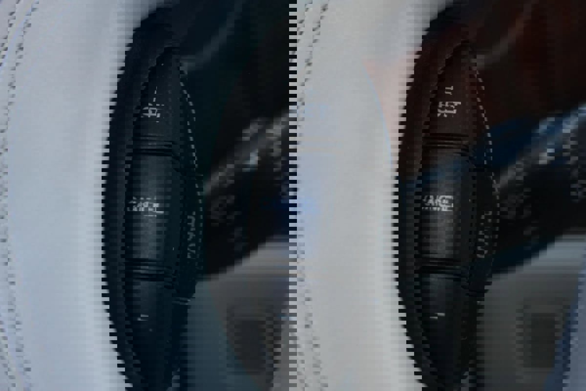 Used 2000 Jaguar XK8 image 22