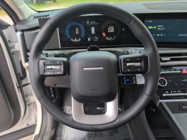 Used 2025 Hyundai Santa Fe SEL FWD image 22