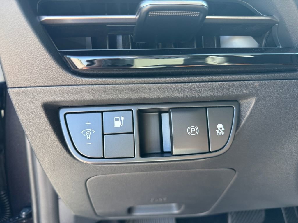 New 2025 Kia EV6 Light w/ Light LR Technology Package image 18