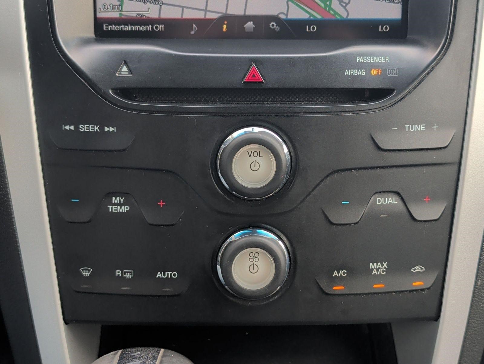 Used 2015 Ford Explorer XLT w/ Equipment Group 202A FWD image 19