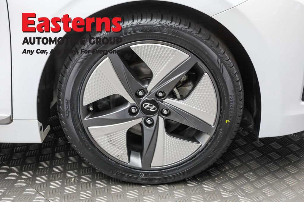 Used 2022 Hyundai Ioniq Limited image 32