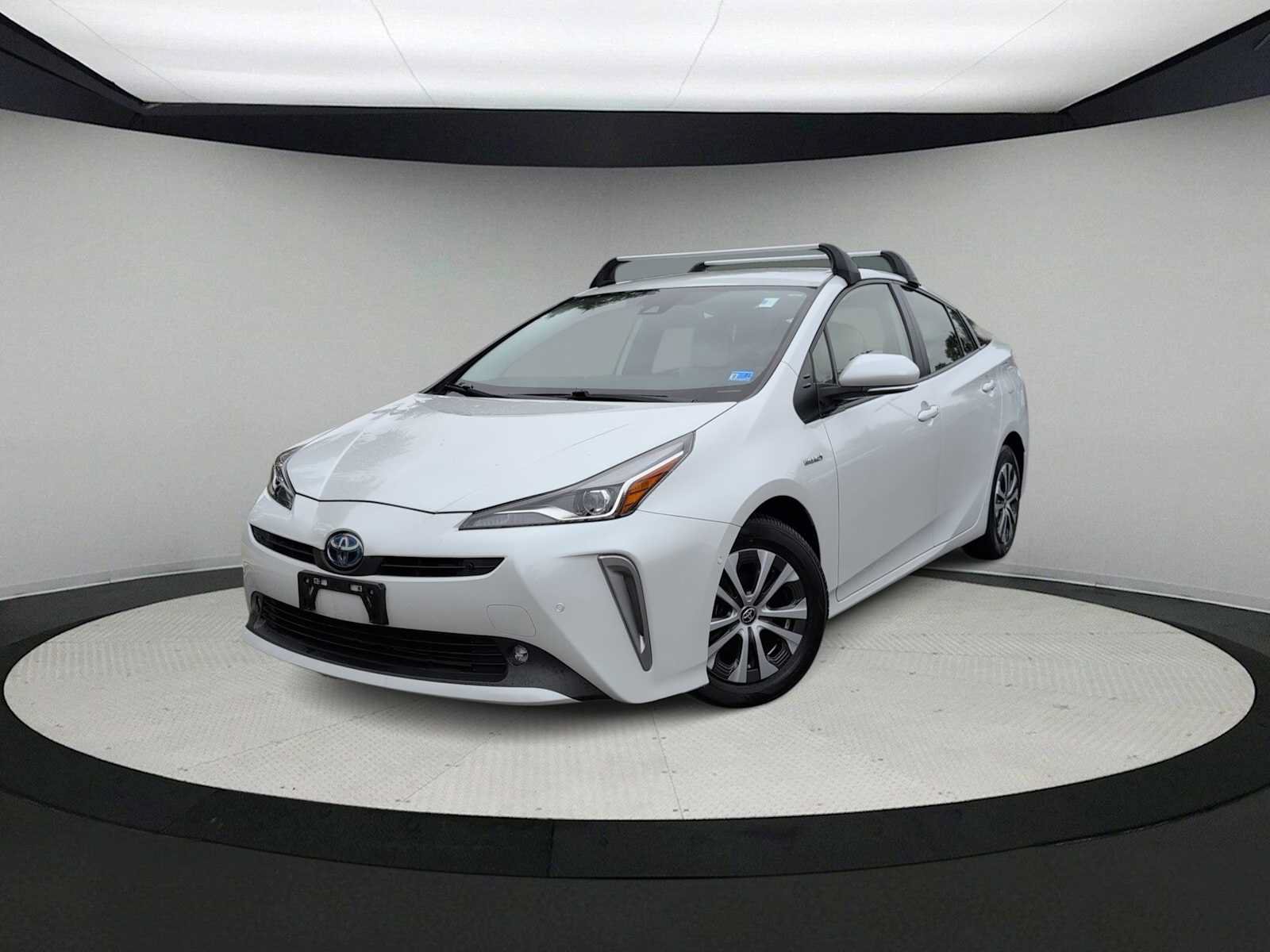 Used 2022 Toyota Prius XLE AWD/4WD video 1