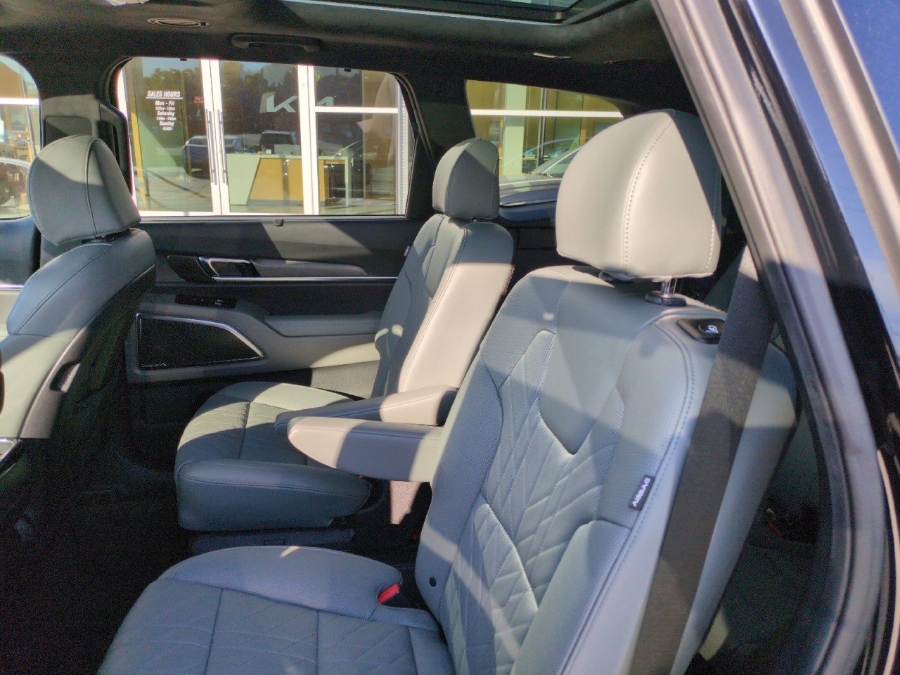 Used 2023 Kia Telluride SX Prestige X-Line AWD/4WD image 36