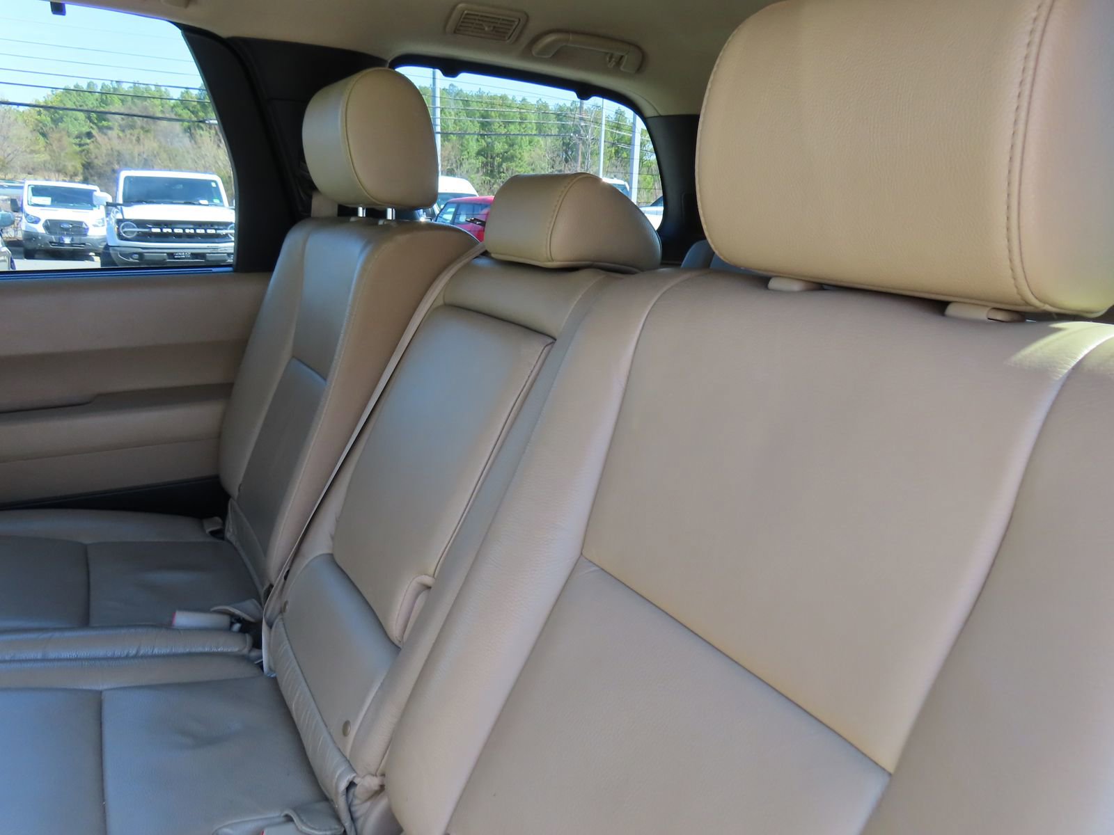 Used 2015 Toyota Sequoia Limited image 37