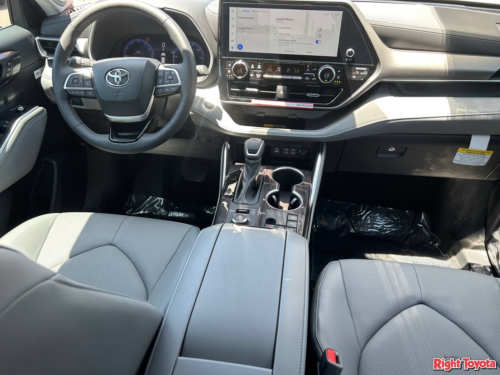 New 2026 Toyota Highlander Limited AWD/4WD image 16