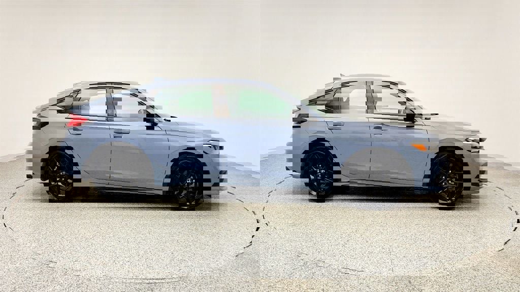 Used 2023 Honda Civic Sport image 4