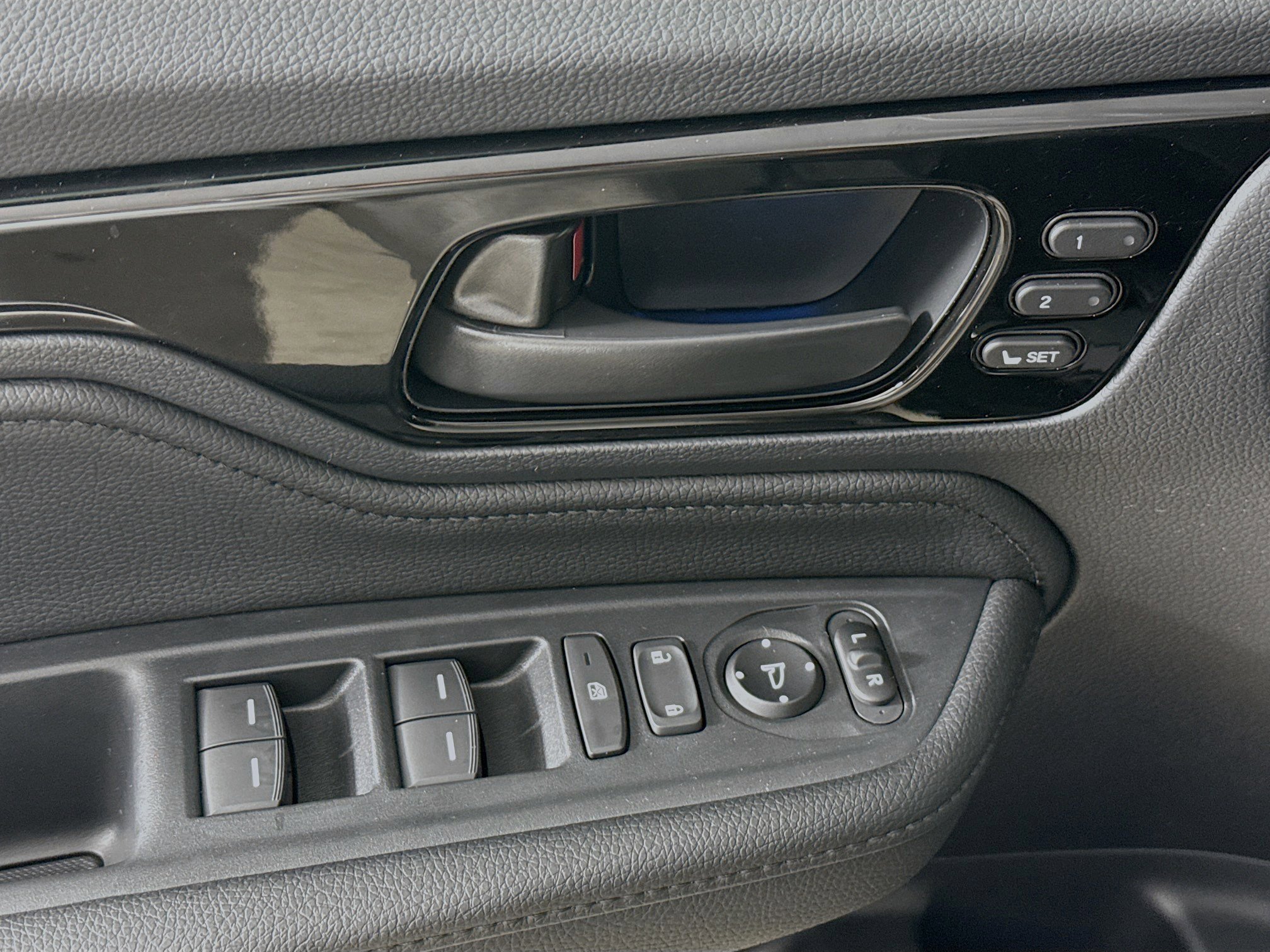 New 2026 Honda Odyssey Touring image 21