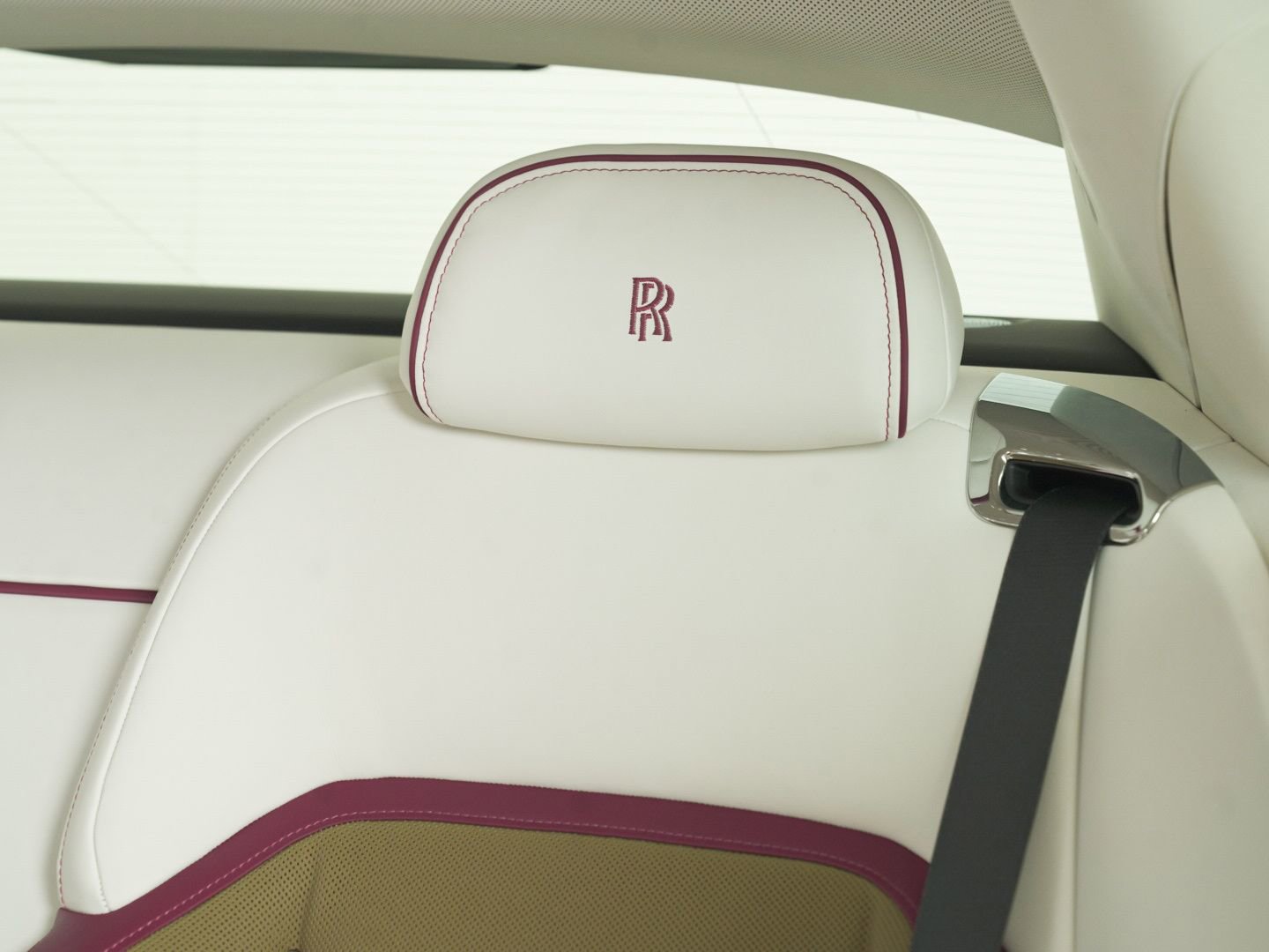 Certified 2024 Rolls-Royce Spectre w/ Spectre Launch Package image 35