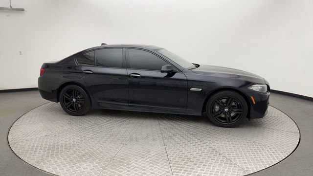 Used 2014 BMW 550i xDrive Sedan image 9