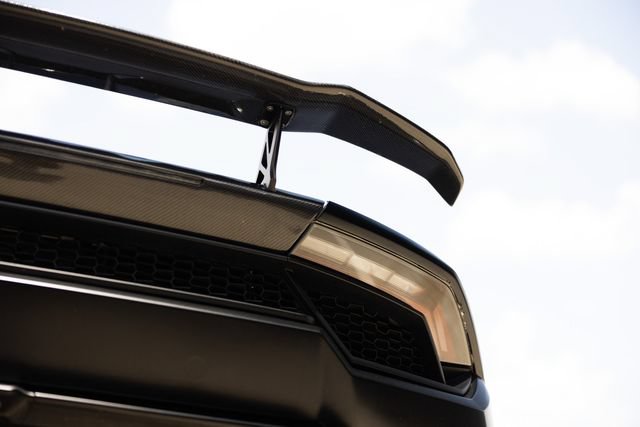 Used 2019 Lamborghini Huracan LP 580-2 RWD image 95