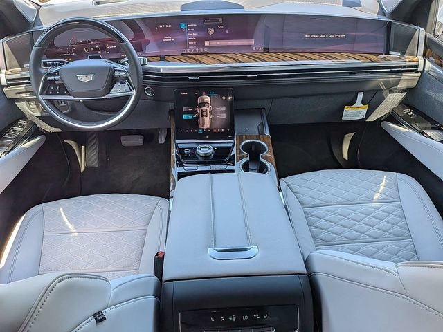 New 2026 Cadillac Escalade ESV Platinum Sport w/ LPO, ONYX Package AWD/4WD image 19