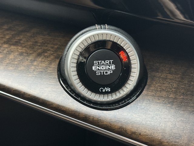 Used 2022 Jeep Grand Wagoneer Series I AWD/4WD image 26