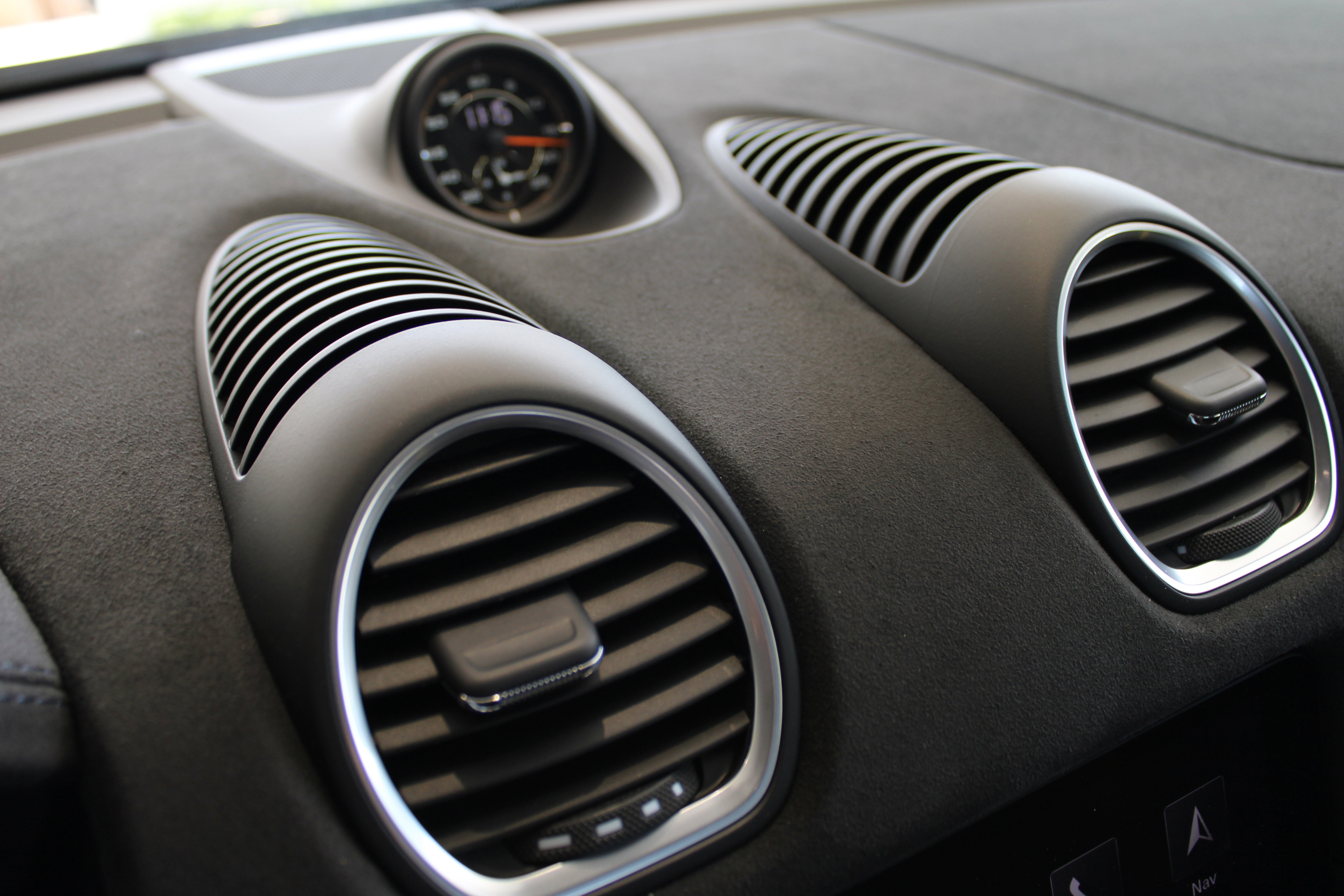 Used 2023 Porsche 718 Cayman GT4 RS image 21