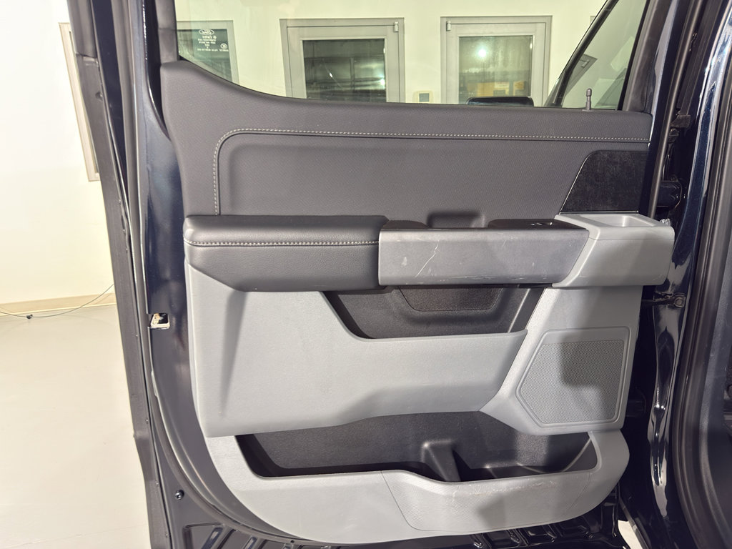 Used 2021 Ford F150 XLT w/ Equipment Group 302A High image 13